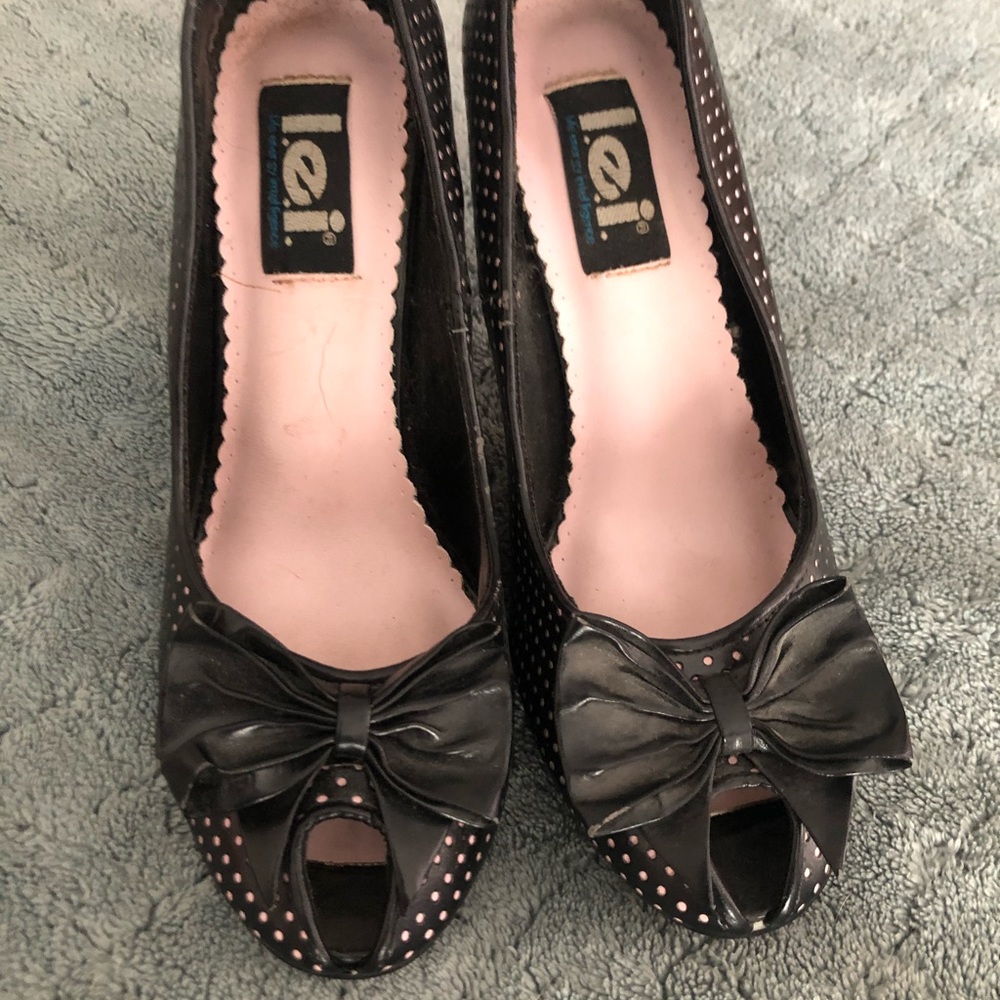 Vintage polka dot heels